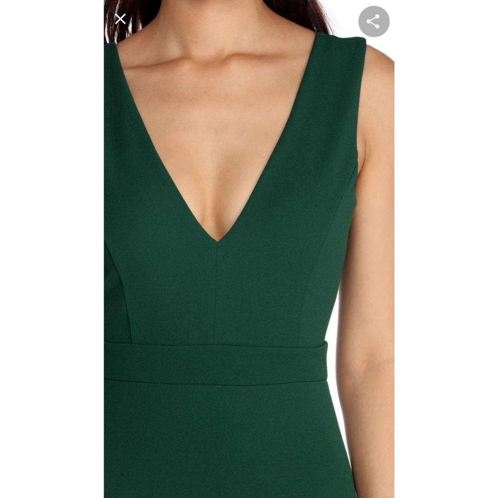 🆕️ Windsor Hunter Green Bodycon V-Neck Gown - Picture 3 of 11